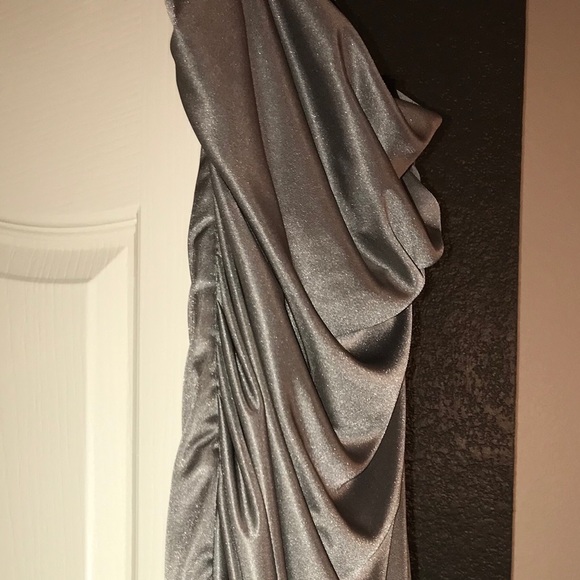 Designer Badgley Mischka Strapless Grey Mini Dress - Picture 6 of 8